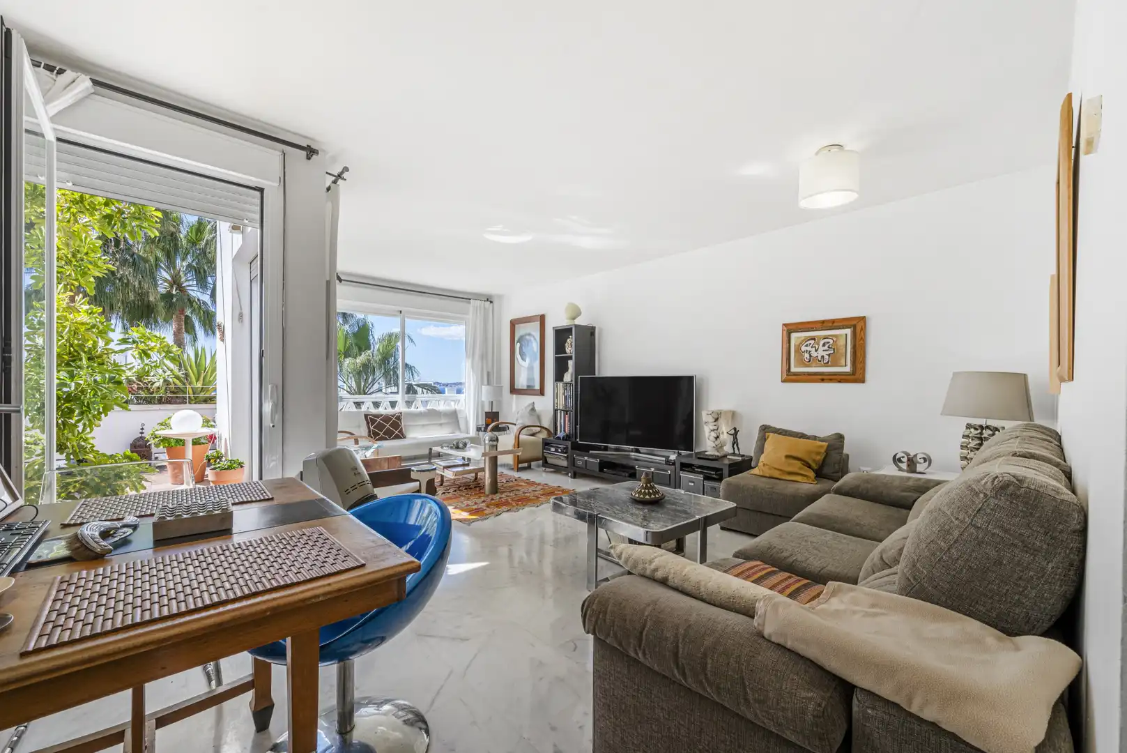Living room of Attic for sale in Benalmádena  with Air Conditioner, Terrace and Swimming Pool