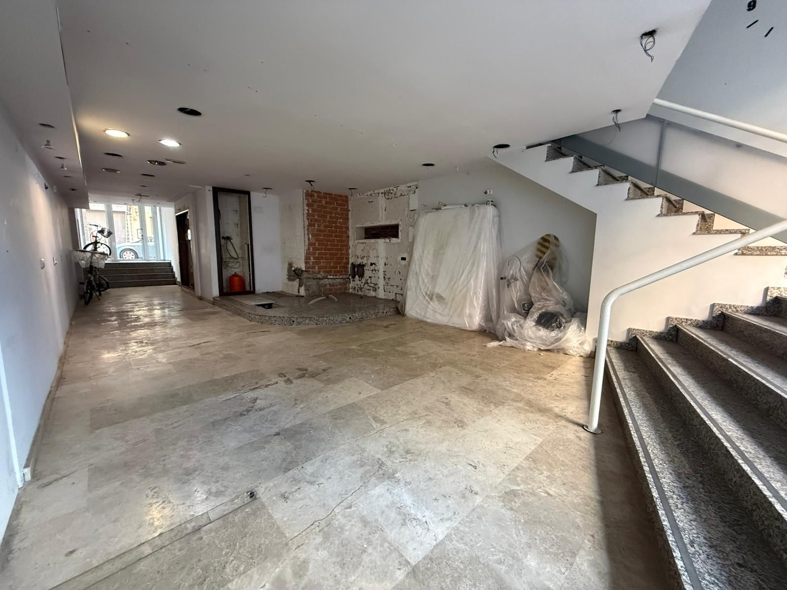 Local en venta en Sant Adrià de Besòs