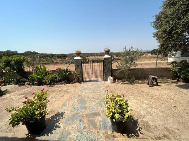 Casa-chalet en Venta en Cheles