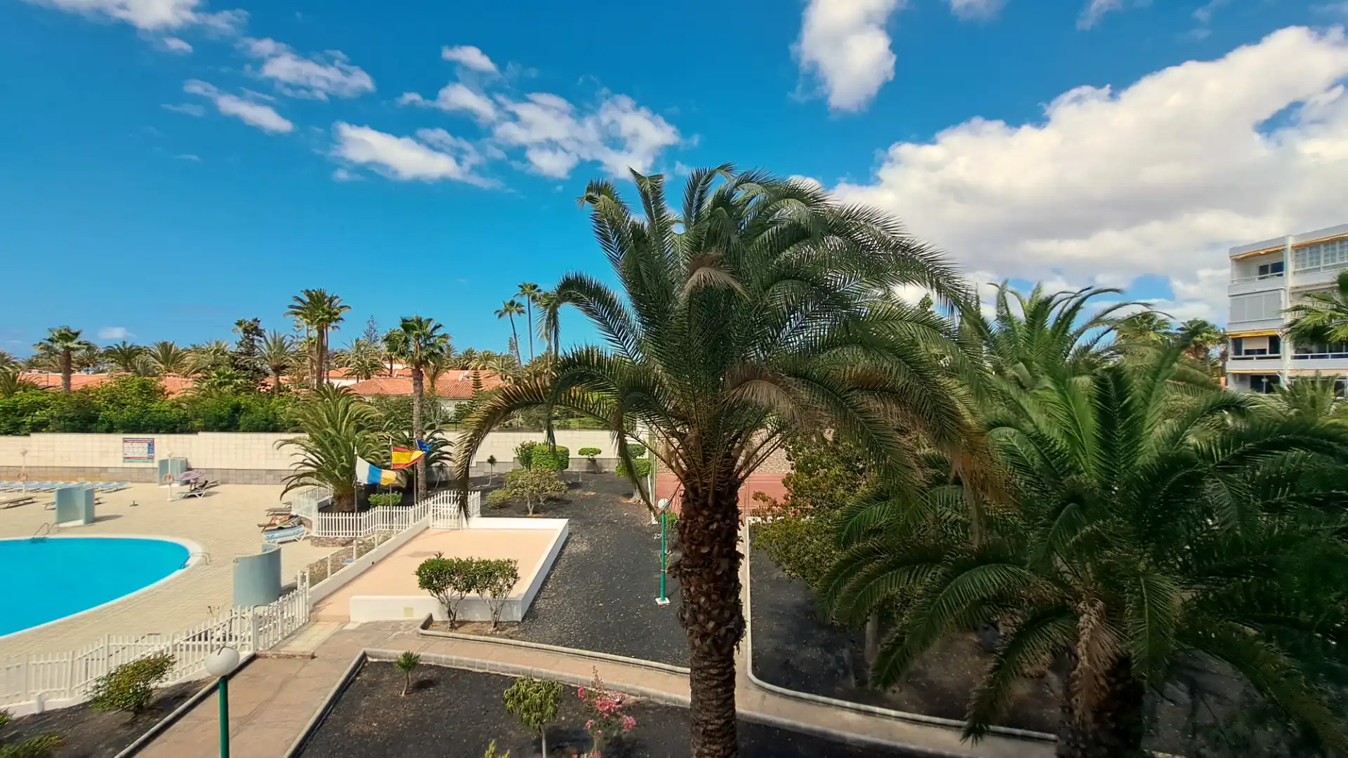 Vista exterior de Pis en venda en San Bartolomé de Tirajana amb Piscina comunitària