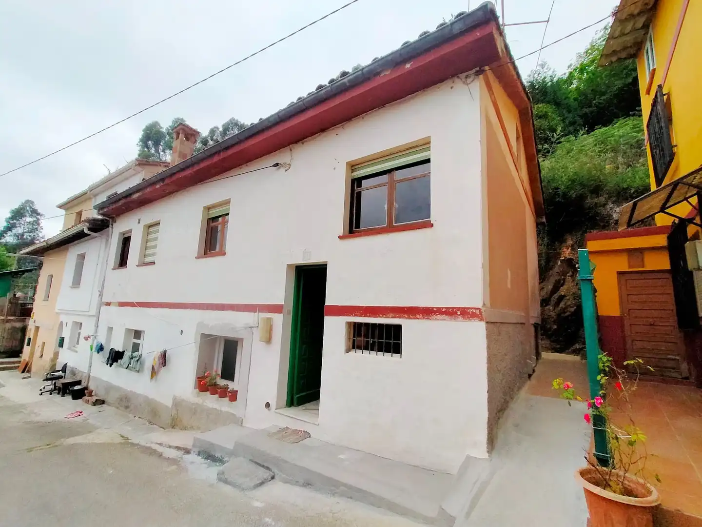 Außenansicht von Country house zum Verkauf in Pravia mit Heizung und Abstellraum