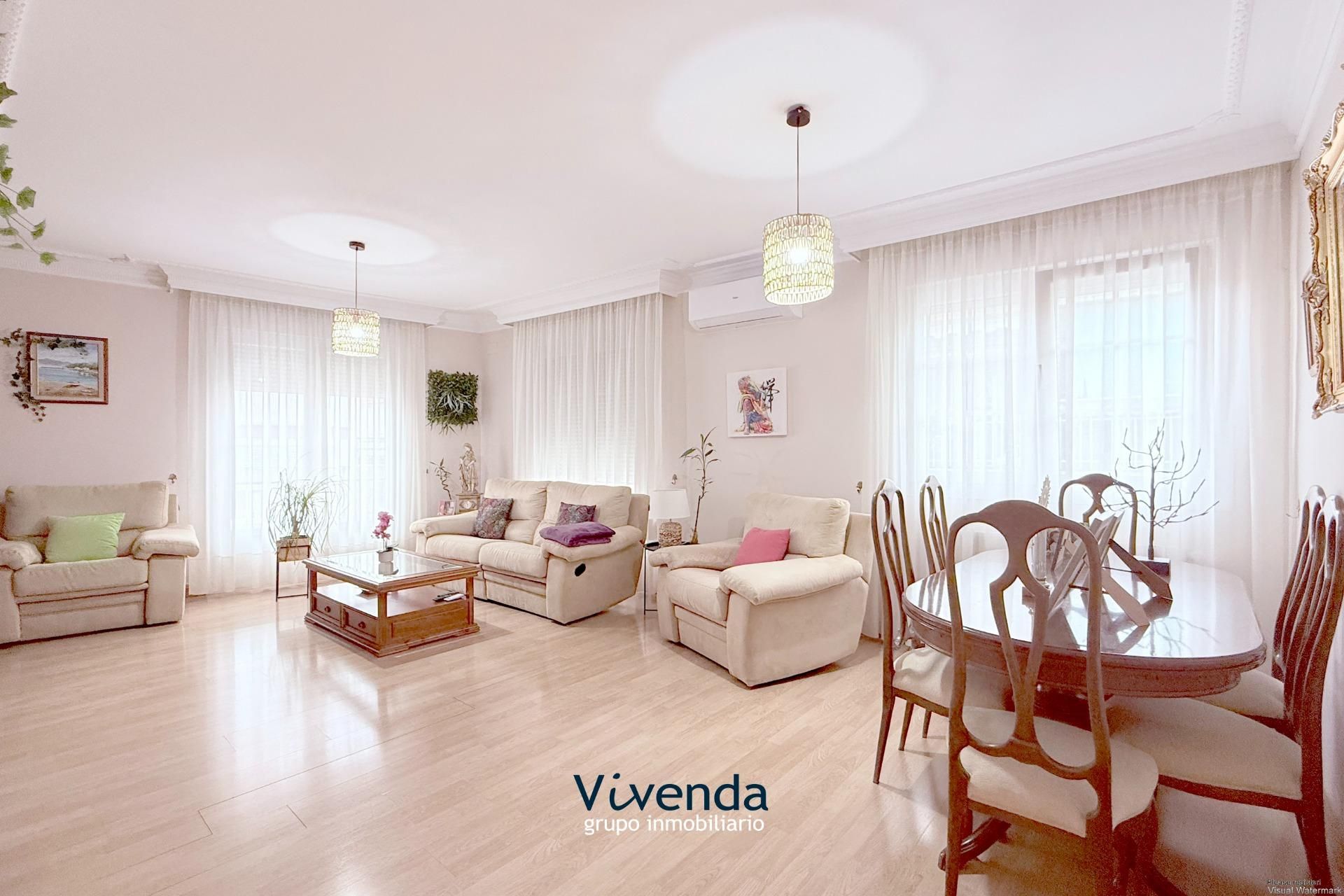 Living room of Single-family semi-detached for sale in Parla  with Air Conditioner, Heating and Terrace