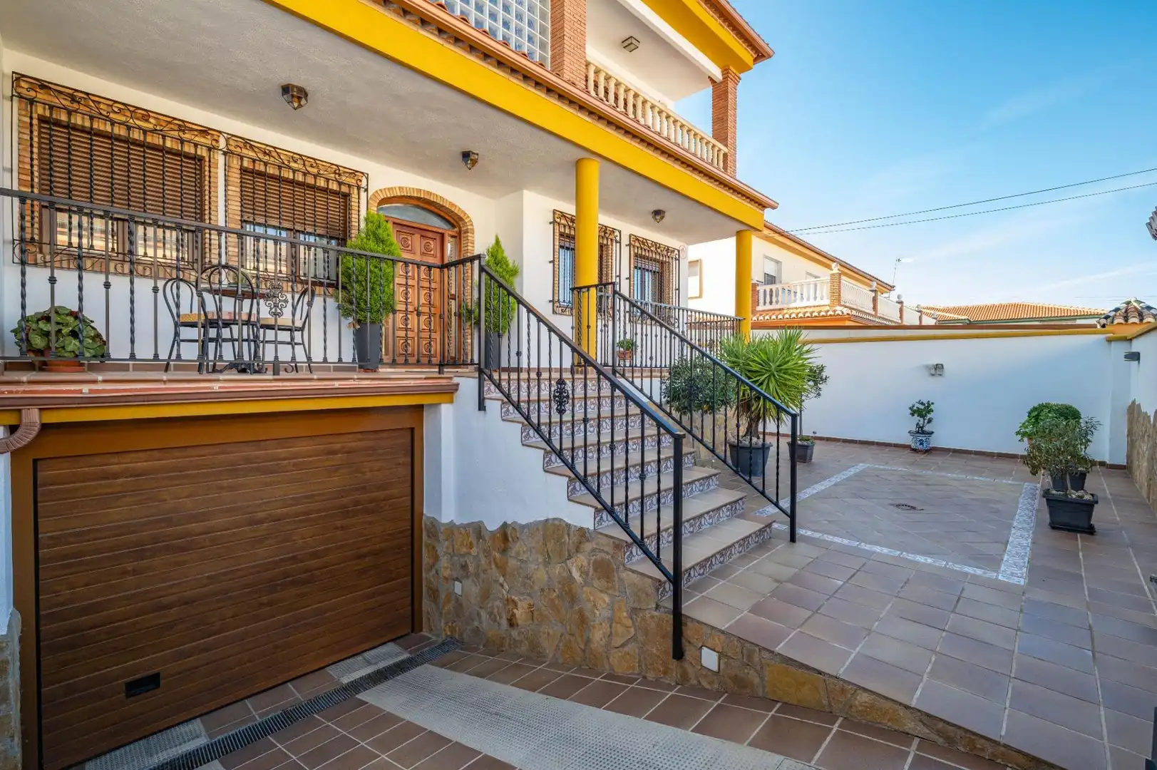 Vista exterior de Casa o chalet en venta en Albolote con Aire acondicionado, Calefacción y Terraza