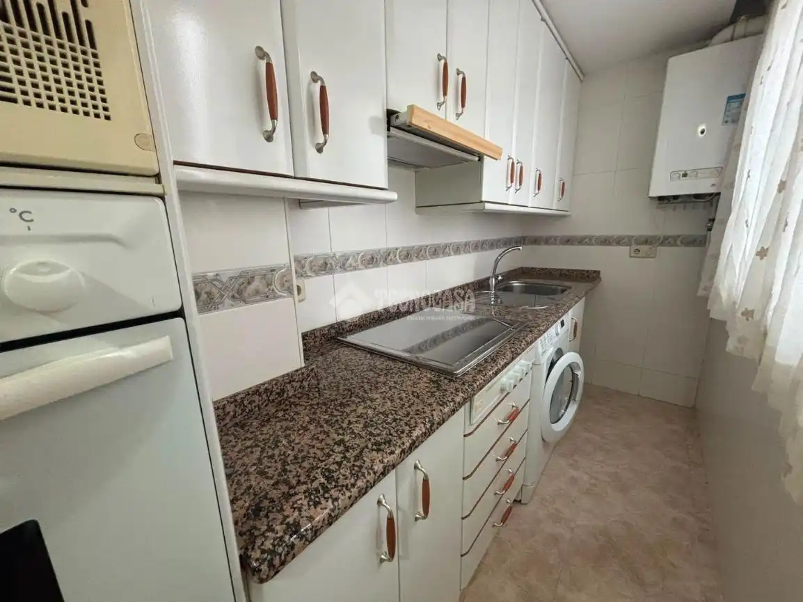 Cuina de Pis en venda en Madrid amb Aire condicionat, Calefacció i Terrassa