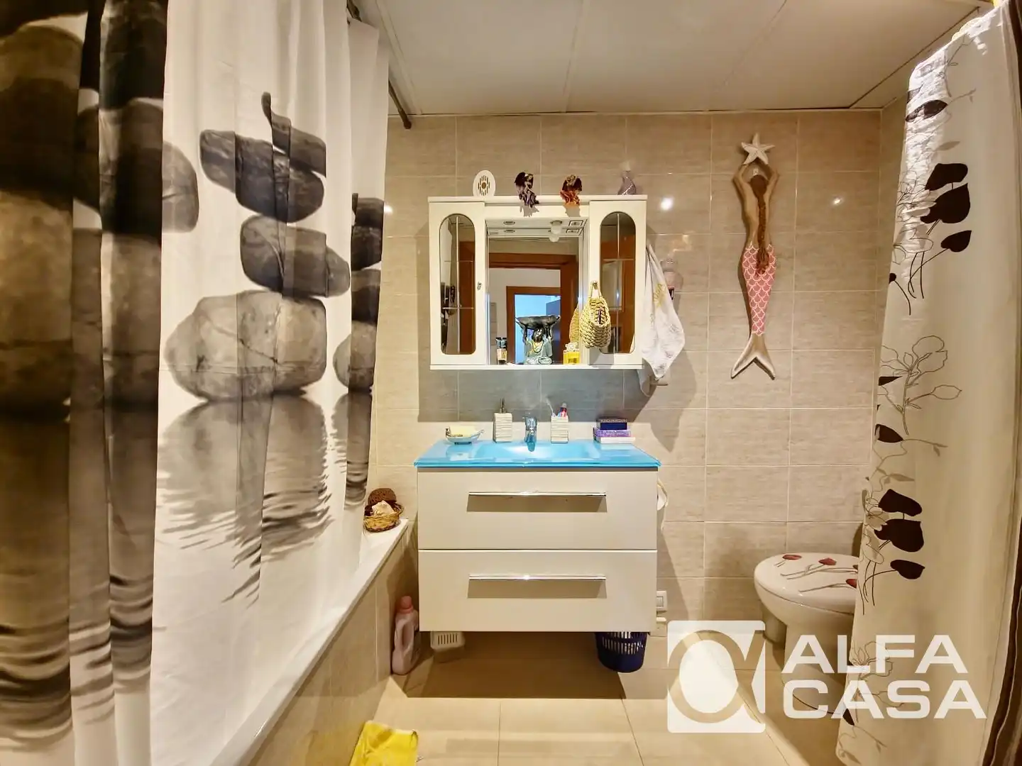 Baño de Piso en venta en Lloret de Mar con Aire acondicionado, Calefacción y Terraza