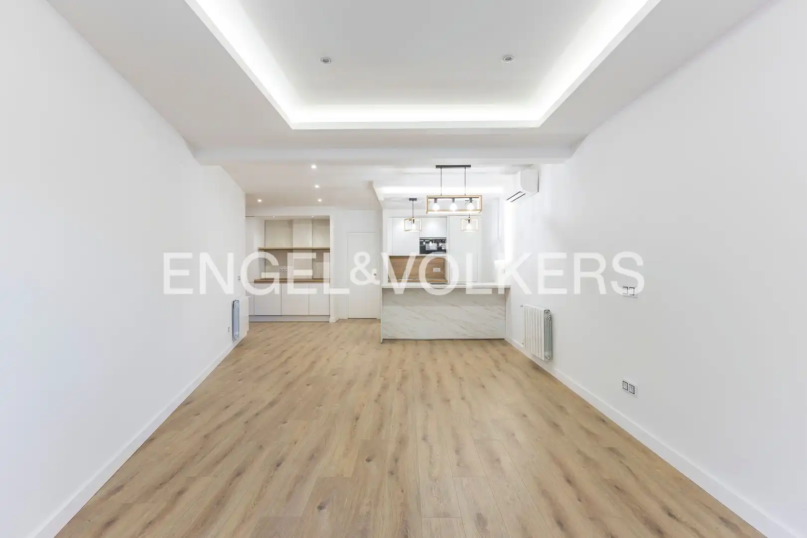 Comedor de Piso de alquiler en Madrid con Aire acondicionado y Calefacción