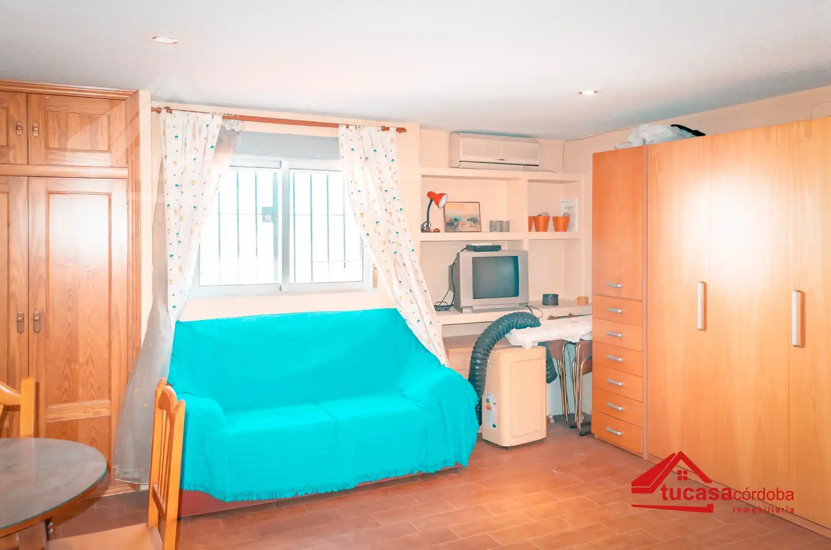 Schlafzimmer von Büro zum Verkauf in Córdoba mit Klimaanlage und Möbliert