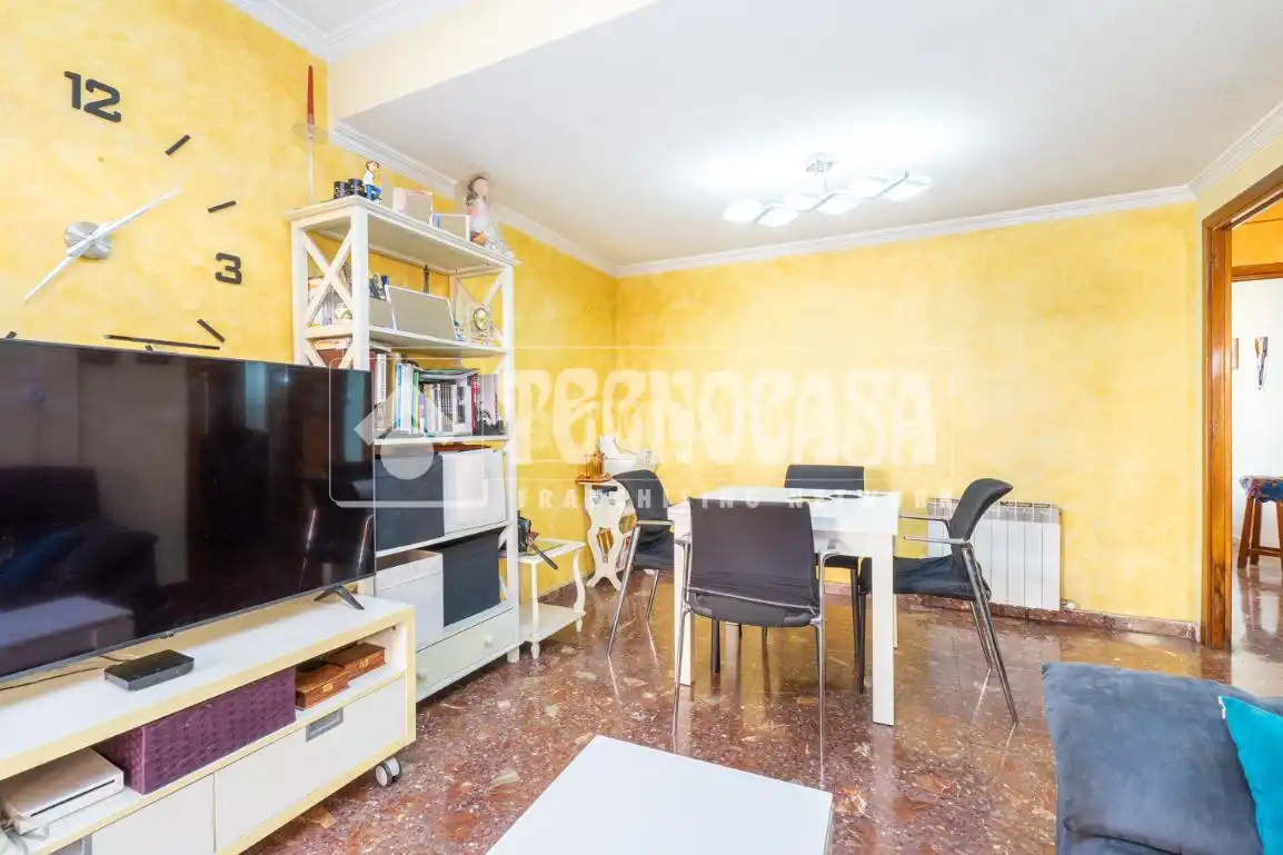 Sala de estar de Casa adosada en venta en Colmenar Viejo con Calefacción, Terraza y Balcón