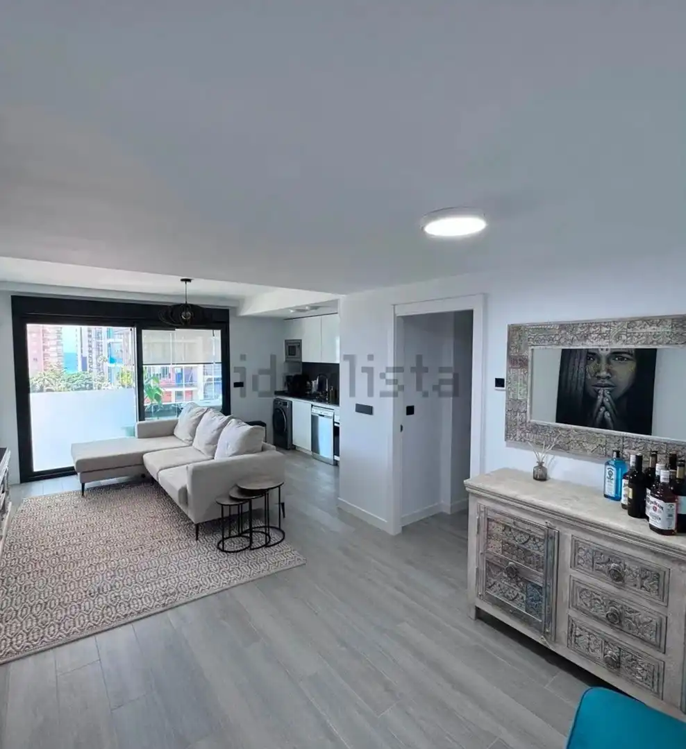 Sala d'estar de Apartament en venda en Calpe / Calp amb Aire condicionat, Calefacció i Terrassa