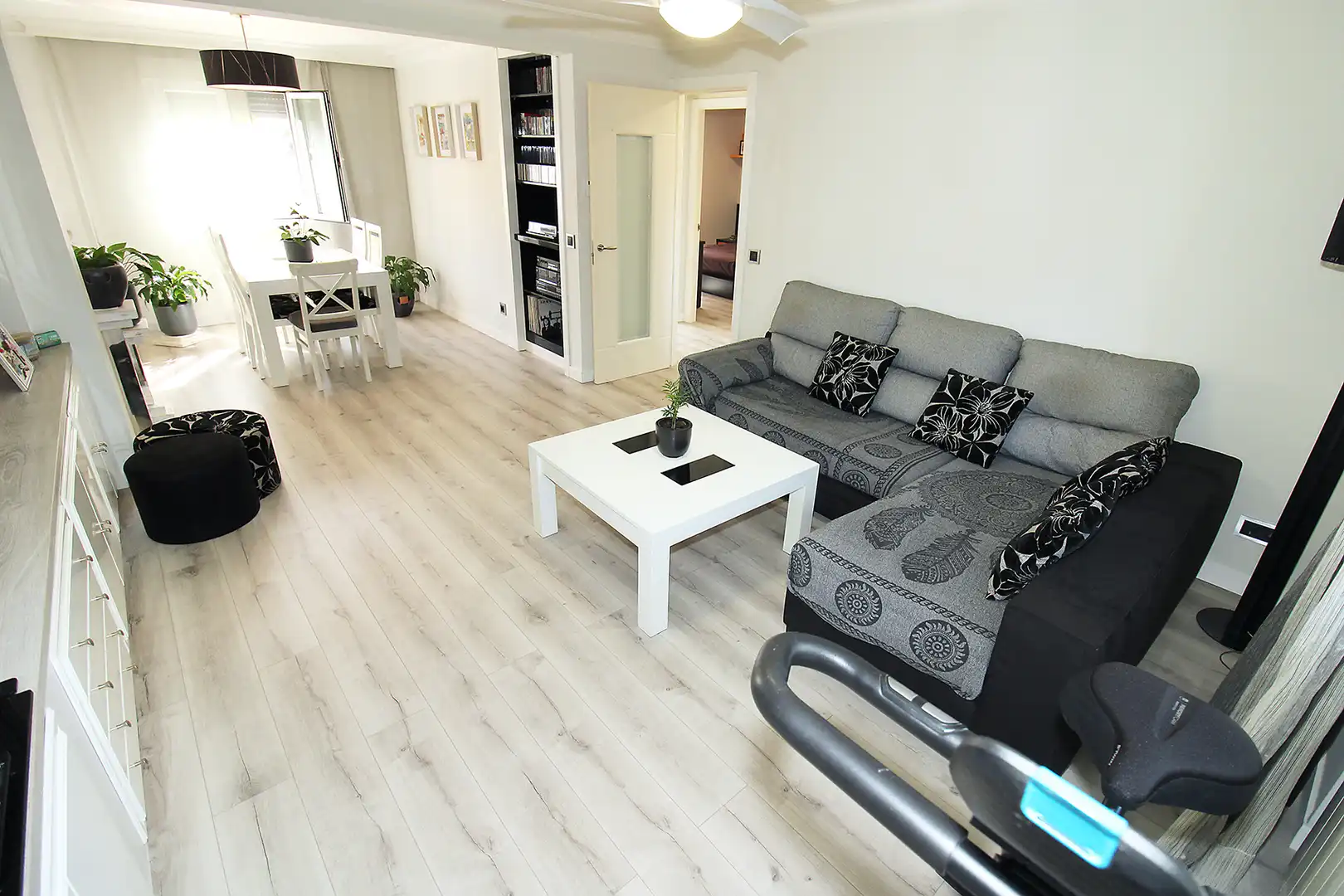 Sala de estar de Casa o chalet en venta en Uceda con Aire acondicionado, Calefacción y Jardín privado
