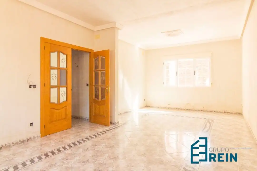 Chalet con jardín en venta en LARGO CABALLERO 1, imagen 15
