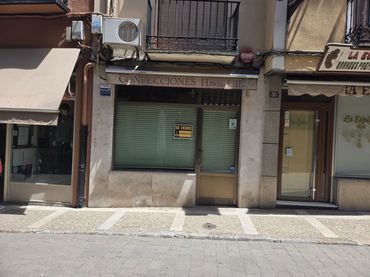 Local comercial en venta en Calle Lázaro Alonso 32