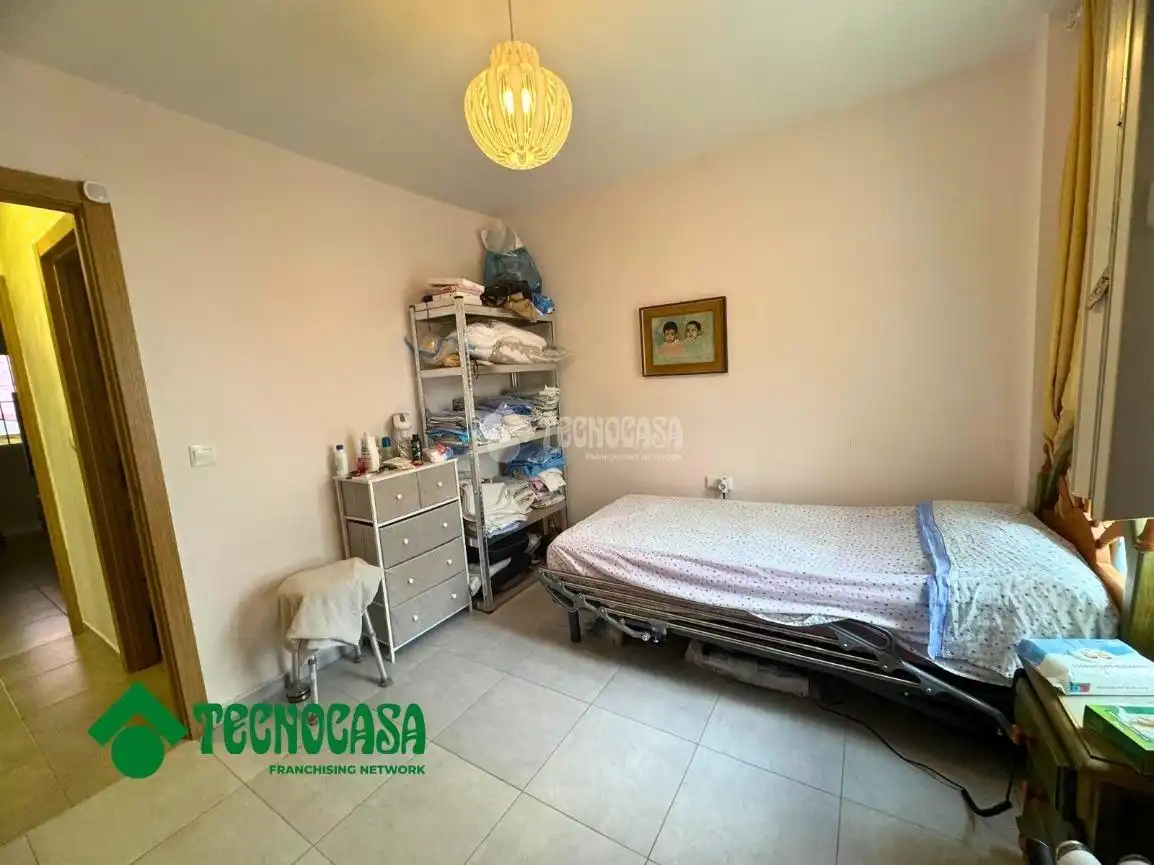 Habitación de Piso en venta en Coín, Málaga