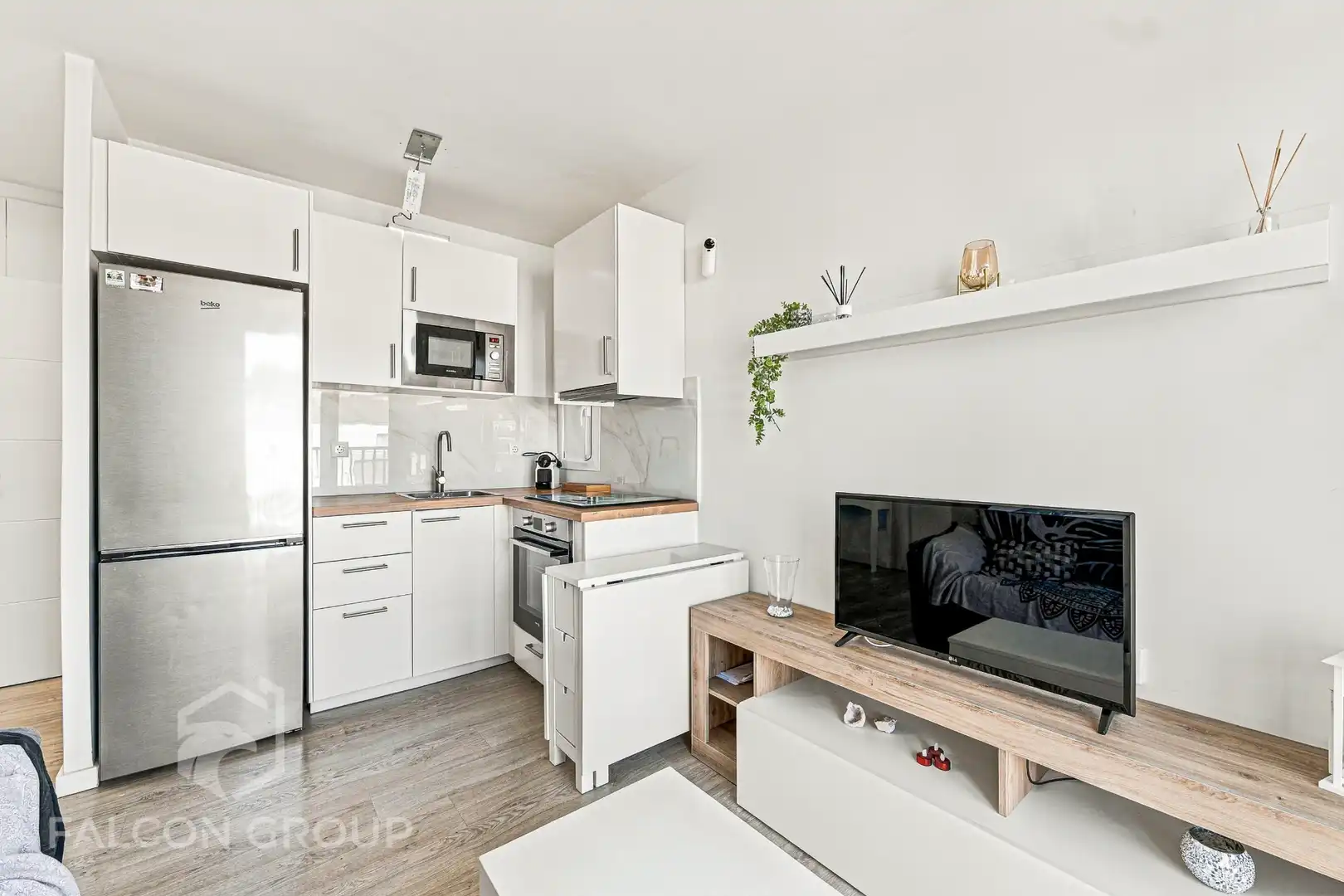 Apartament amb terrassa en venda a Carrer de Lluís Companys