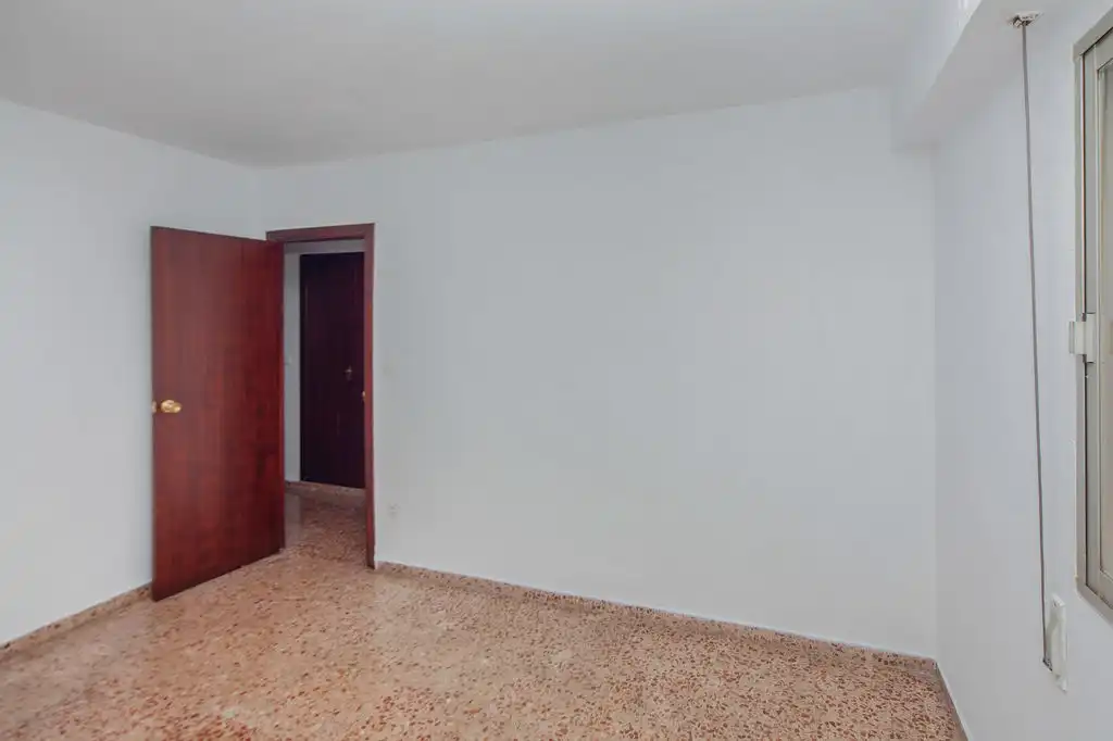 Appartamento con ascensore in vendita a C/ Poeta Llorente, imagen 8