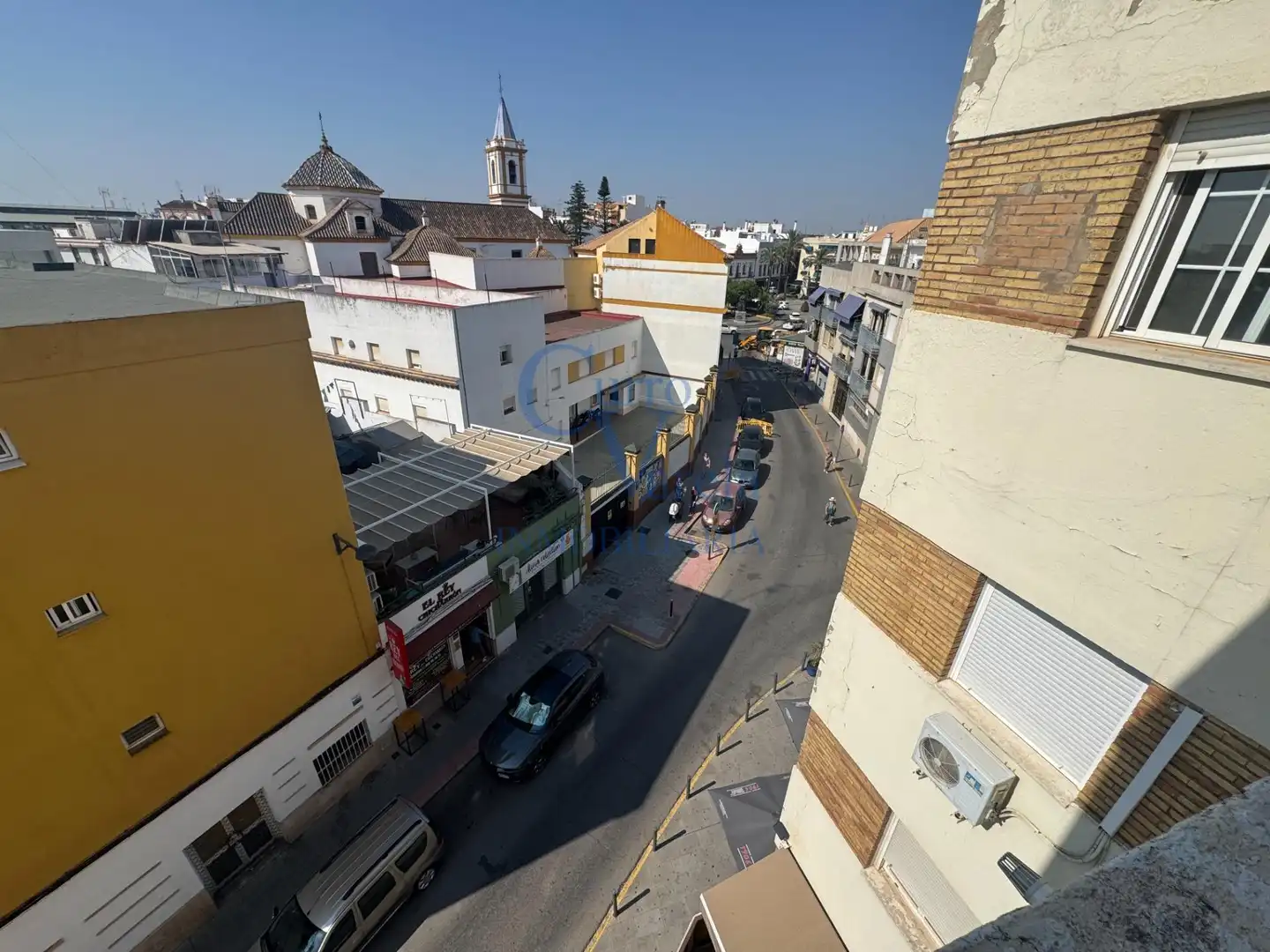 Vista exterior de Pis en venda en Dos Hermanas amb Aire condicionat i Calefacció