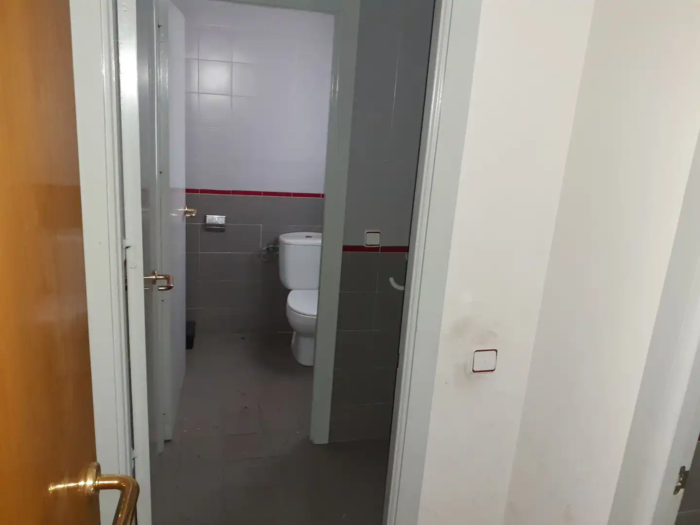 Business premises to rent in Calle de Toledo, imagen 19