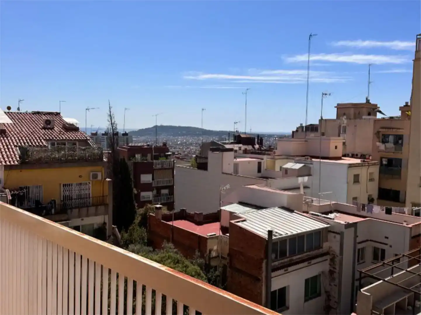 Außenansicht von Wohnung zur Miete in Barcelona mit Parkett, Möbliert und Balkon