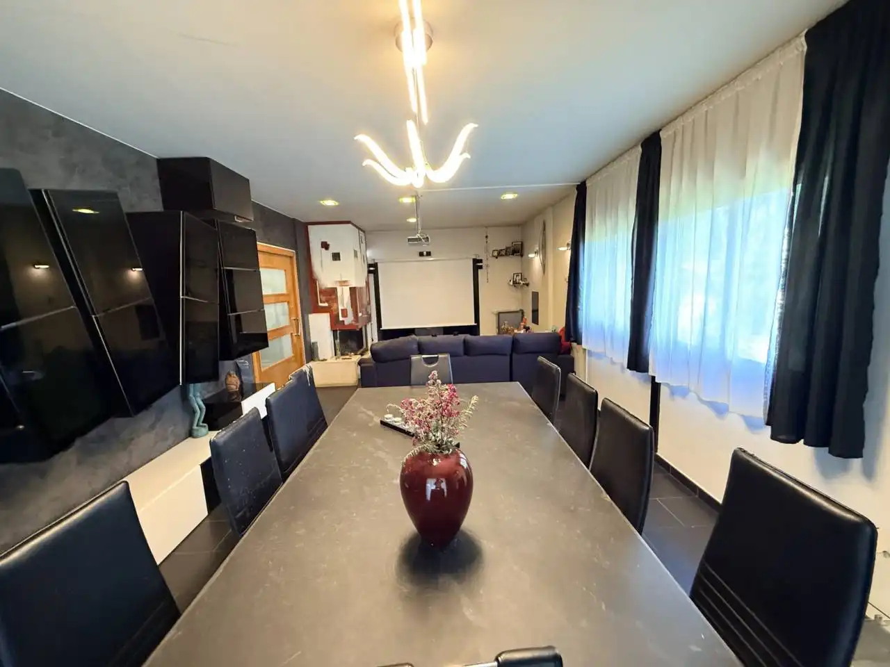 Comedor de Casa o chalet en venta en Lliçà de Vall con Aire acondicionado, Calefacción y Jardín privado