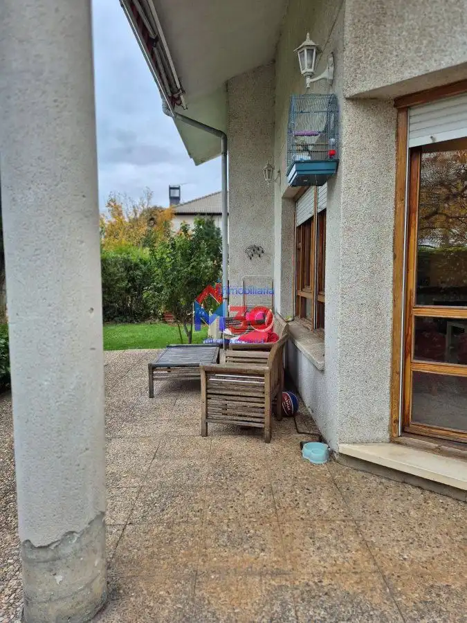 Jardí de Casa o xalet en venda en Miranda de Ebro amb Calefacció i Piscina
