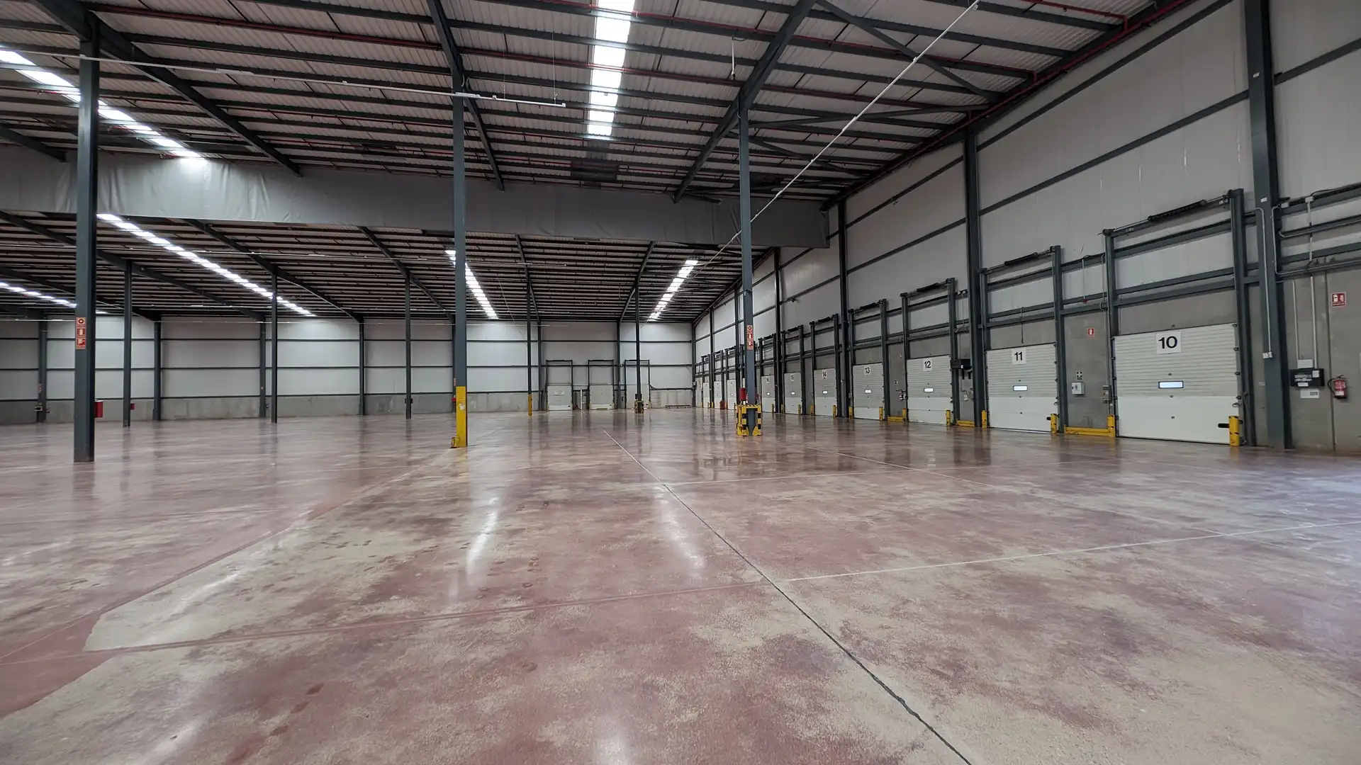 Nau industrial de lloguer en La Bisbal del Penedès