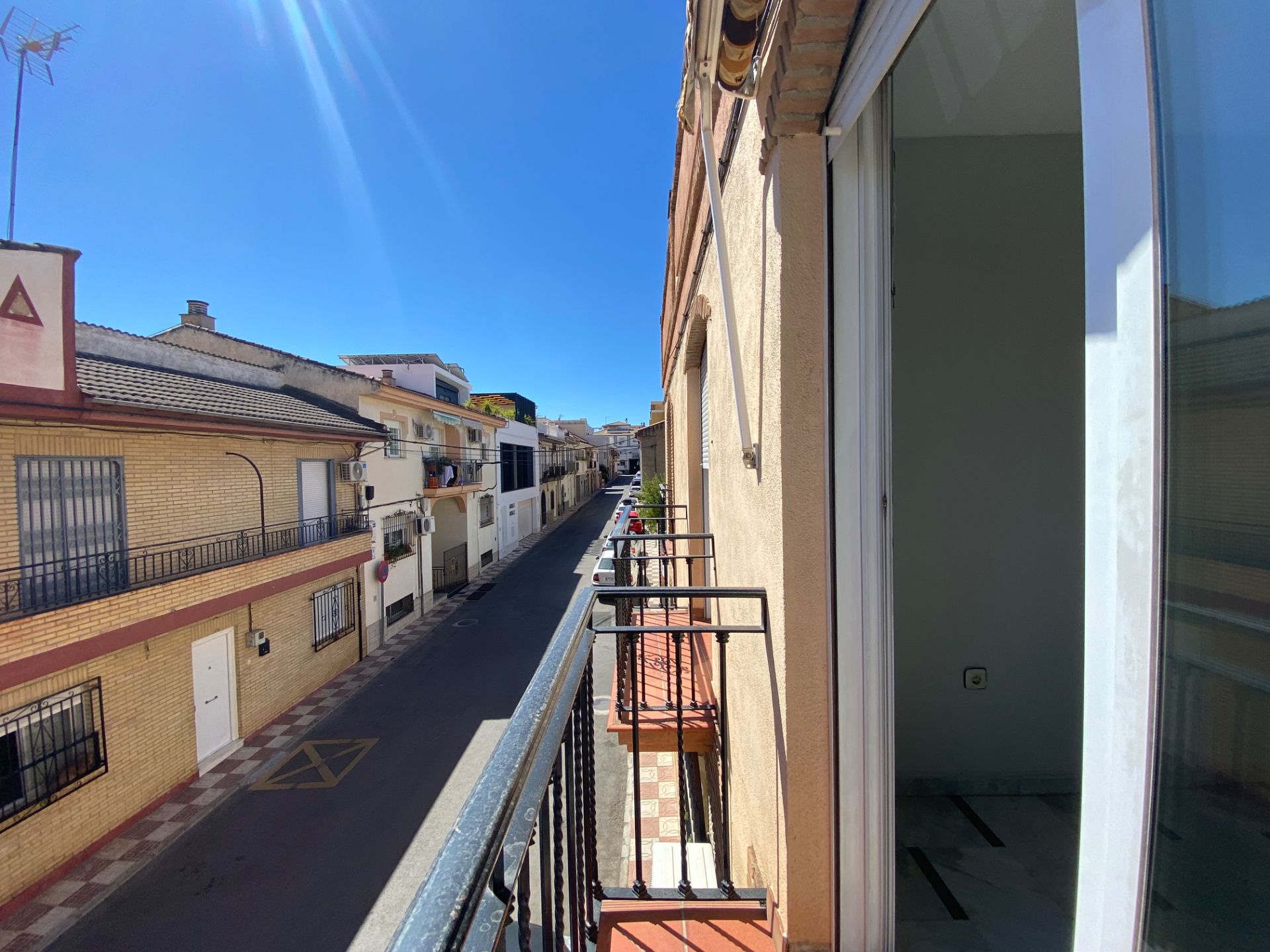 Exterior view of Flat for sale in Armilla  with Air Conditioner, Storage room and Balcony