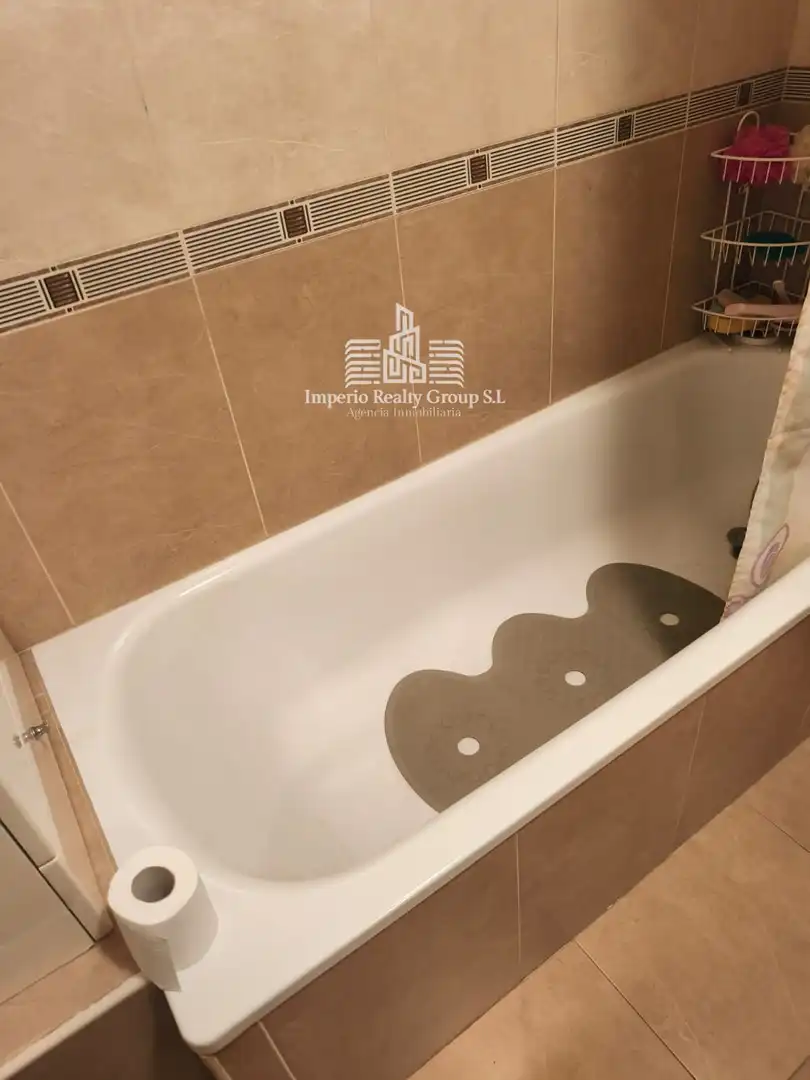 Badezimmer von Wohnung zum Verkauf in San Martín del Rey Aurelio mit Abstellraum und Möbliert