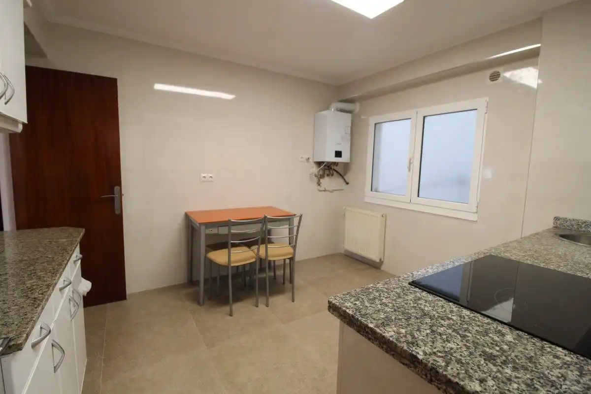 Flat with lift to rent in JERONIMO GONZALEZ, imagen 4