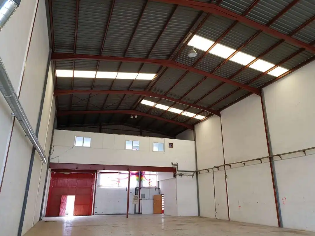 Industrial building to rent in Torrellano