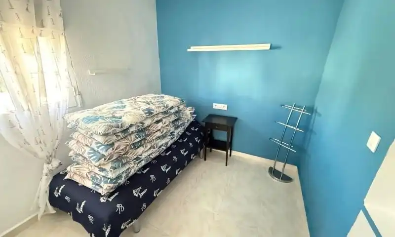 Dormitori de Casa o xalet en venda en Pilar de la Horadada amb Jardí privat, Terrassa i Traster