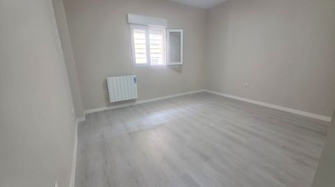 Photo 5 of Flat for sale in Calle Zuera, Simancas, Madrid Capital