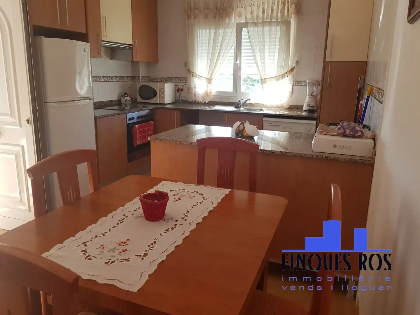 Cuina de Apartament en venda en Vinaròs amb Aire condicionat, Terrassa i Moblat