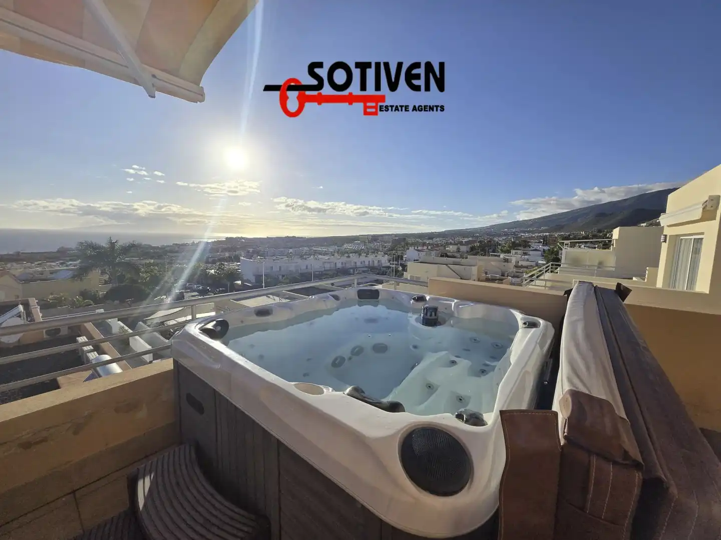 Chalet con piscina en alquiler en Costa Adeje, imagen 2