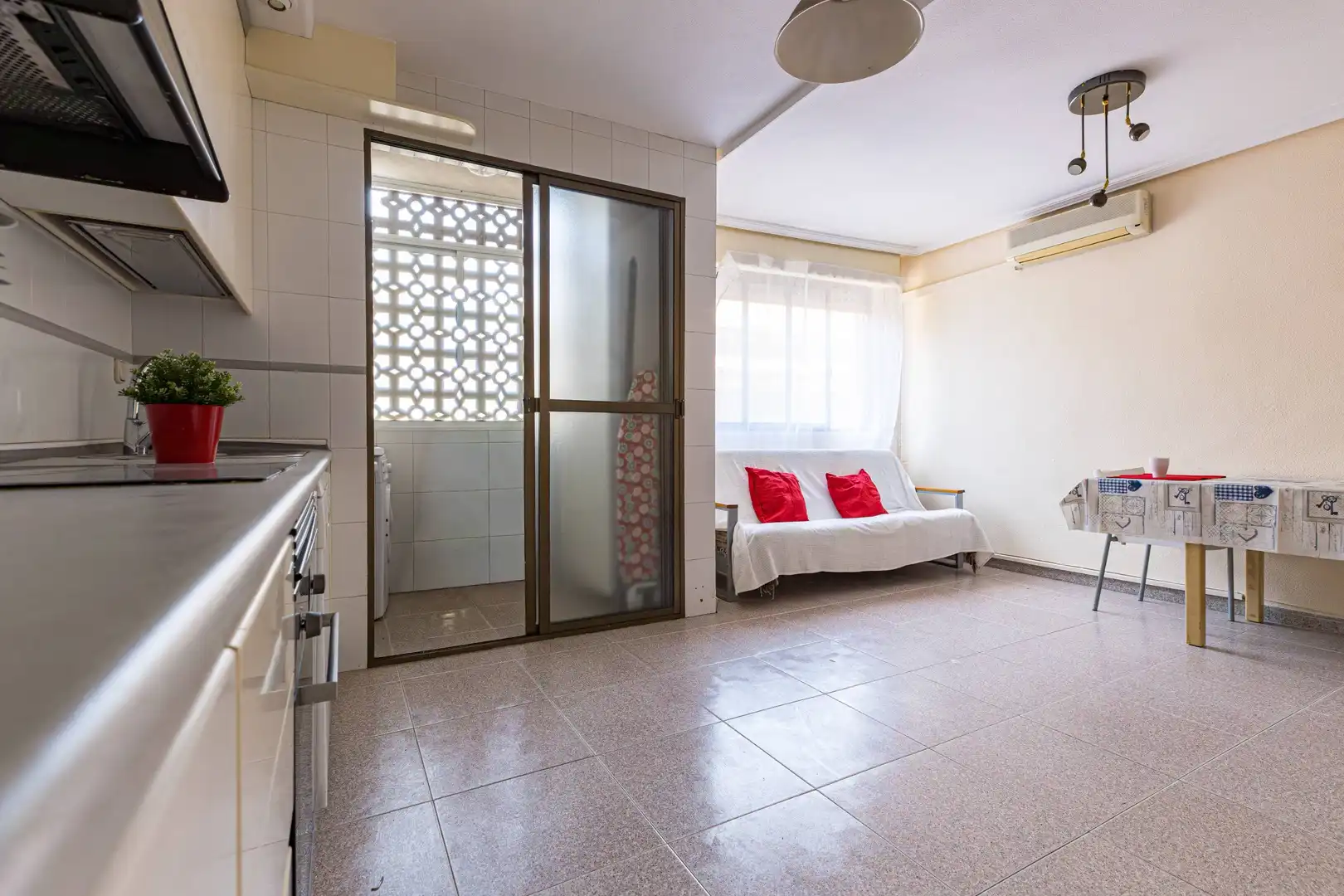 Bedroom of Flat for sale in Murcia  with Air Conditioner, Furnished and Balcony