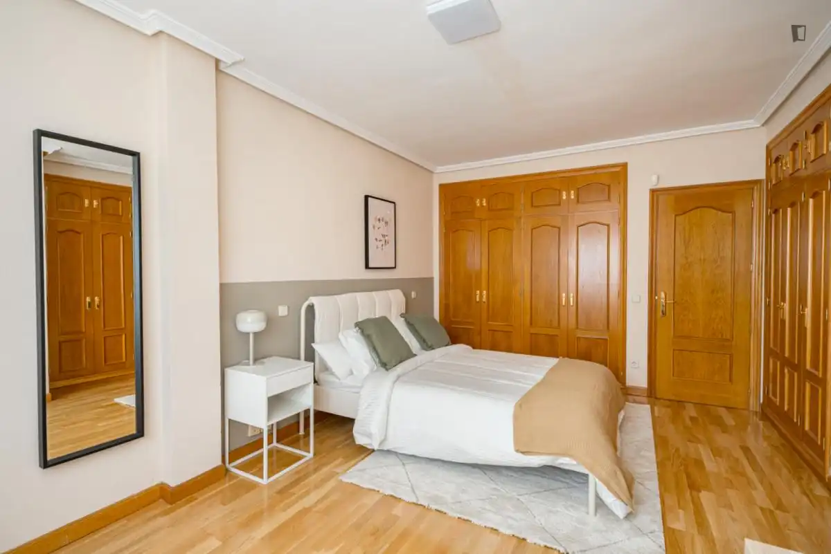 Habitació a Conde Orgaz - Piovera
