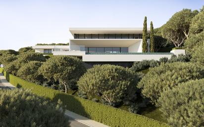 Vista exterior de Casa o xalet en venda en Benahavís amb Jardí privat, Terrassa i Piscina