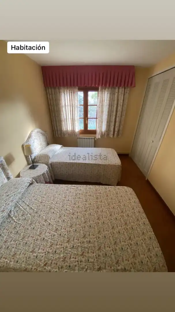 Dormitori de Casa o xalet en venda en Becerril de la Sierra amb Aire condicionat, Calefacció i Jardí privat