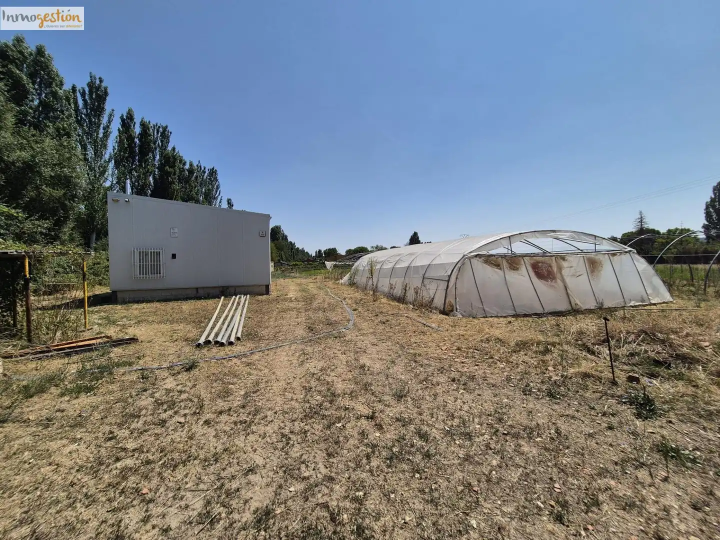 Außenansicht von Fabrikhallen zum Verkauf in Tudela de Duero