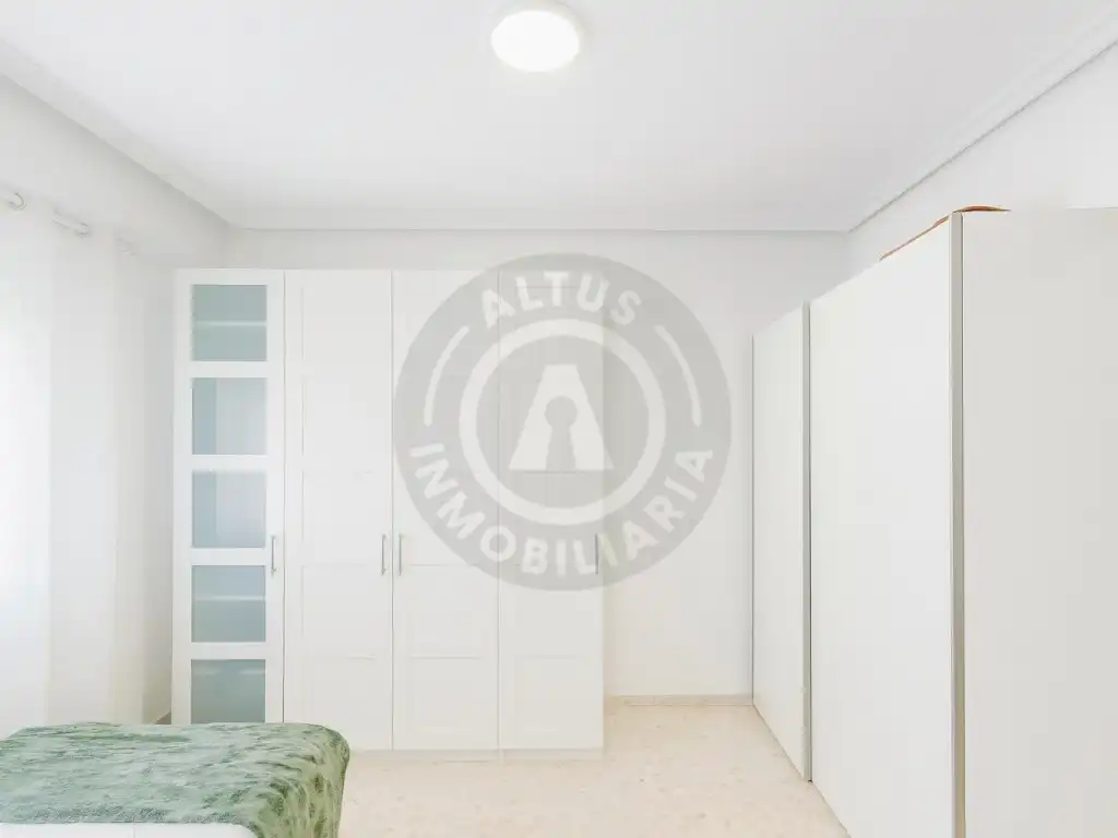 Bedroom of Houses for sale in Cáceres  with Swimming Pool, Oven and Washing machine