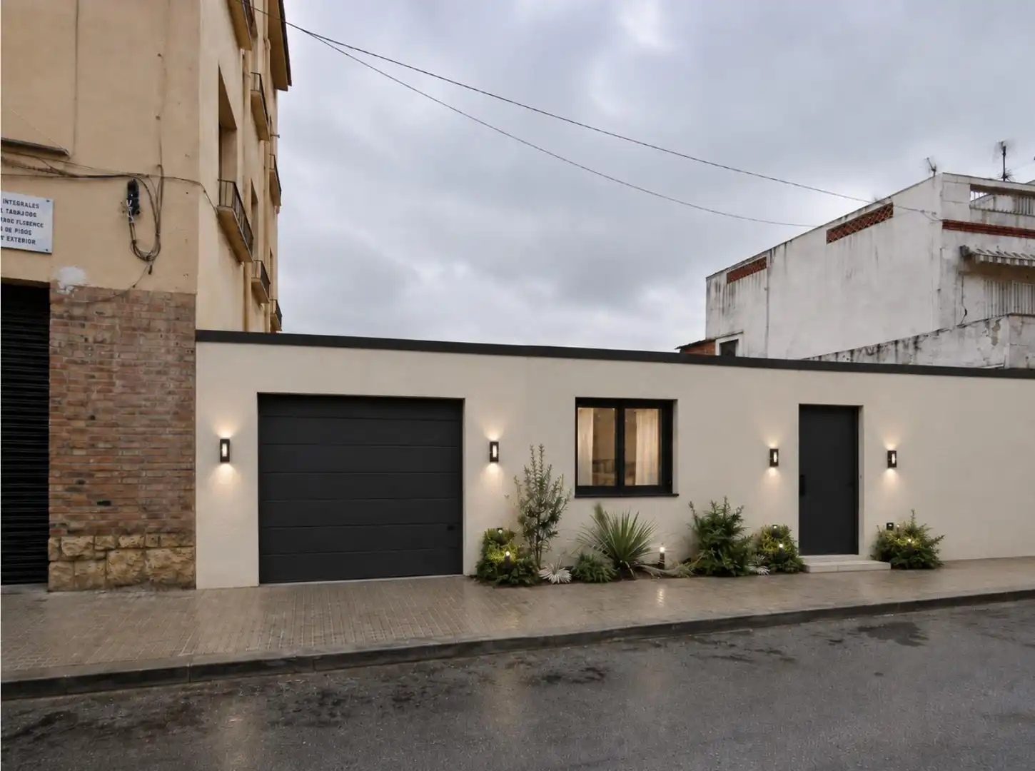Gebäude zum Verkauf in Carrer del Riu Francolí, Nou Eixample Nord