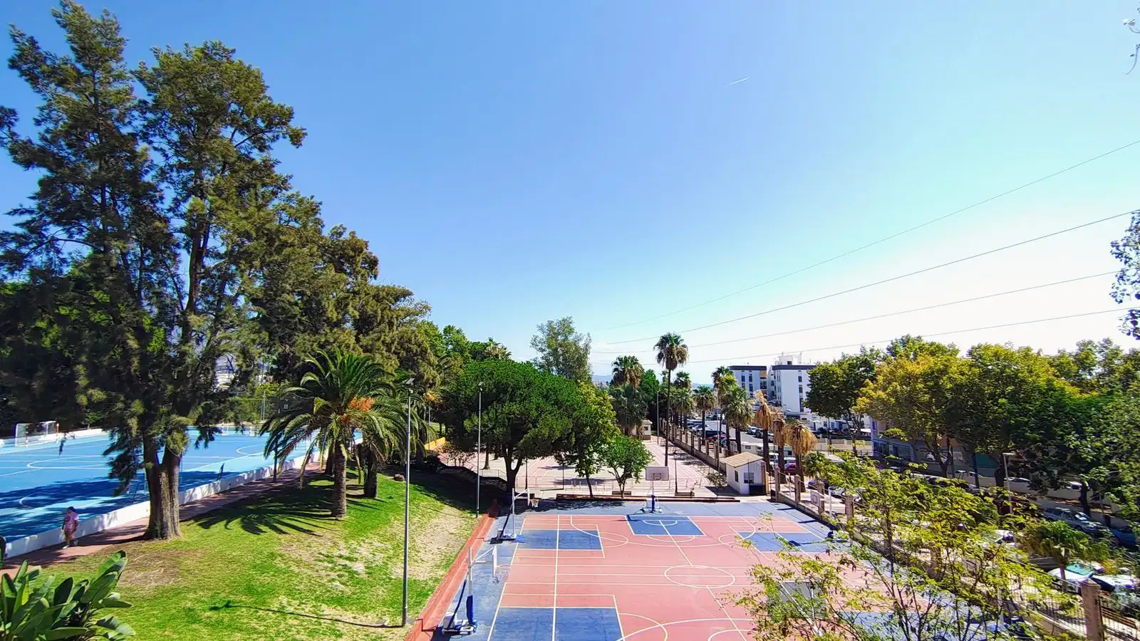Vista exterior de Pis en venda en Marbella amb Aire condicionat, Rentadora i Internet