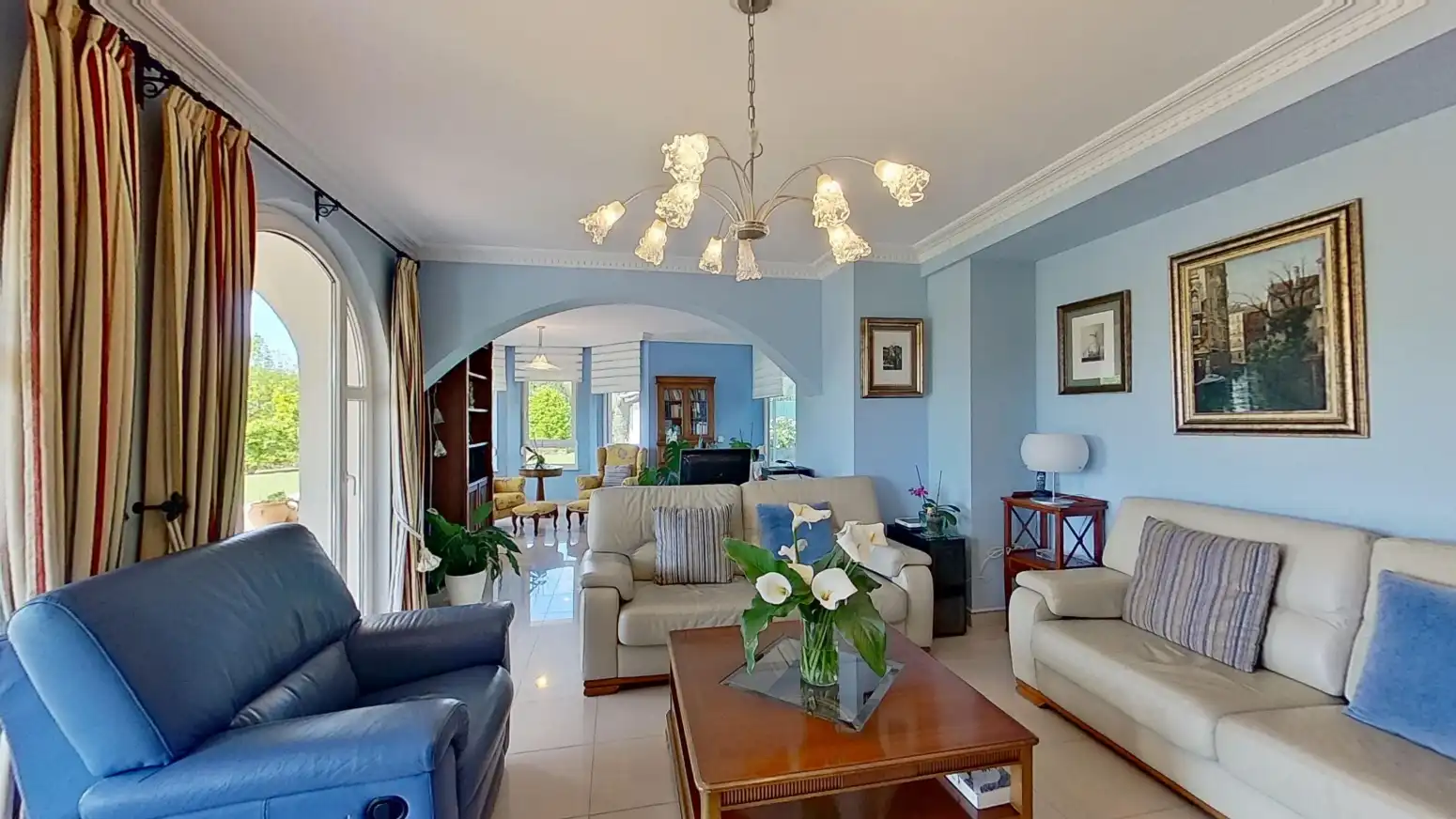 Sala de estar de Casa o chalet en venta en Reocín con Calefacción, Jardín privado y Terraza