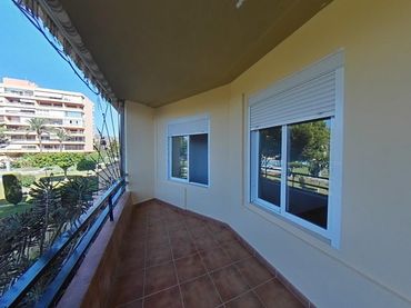 Apartament amb balcó en venda a La Colina