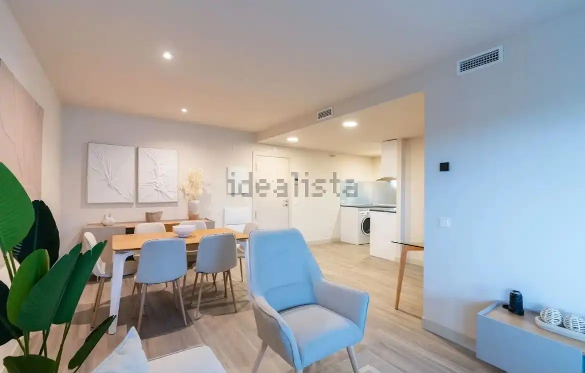Flat with pool to rent in Tetuán