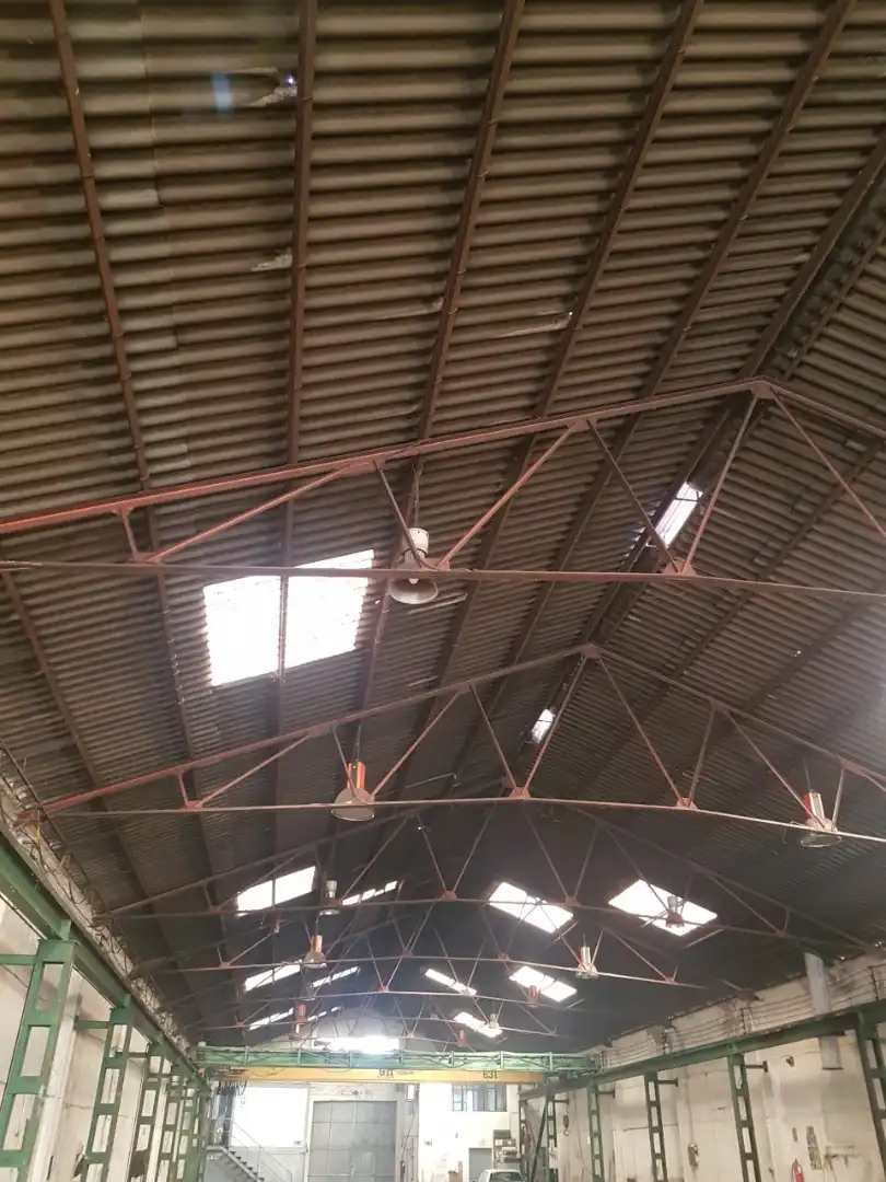 Vista exterior de Nave industrial en venta en Valladolid