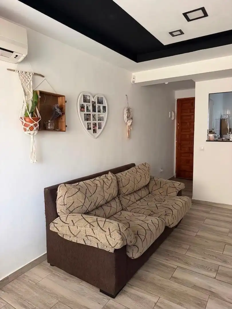 Sala d'estar de Pis en venda en Málaga amb Calefacció i Moblat