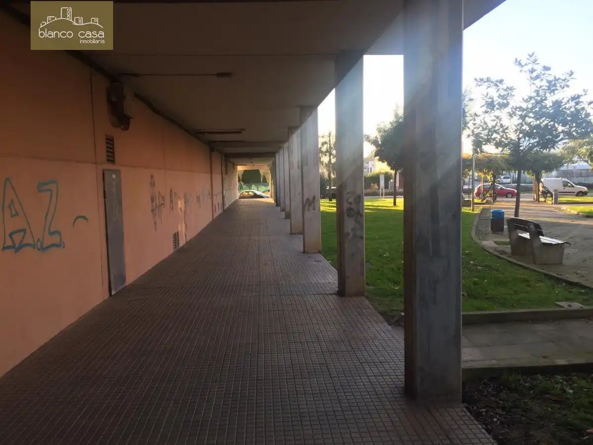 Local comercial en alquiler en A Laracha, imagen 4