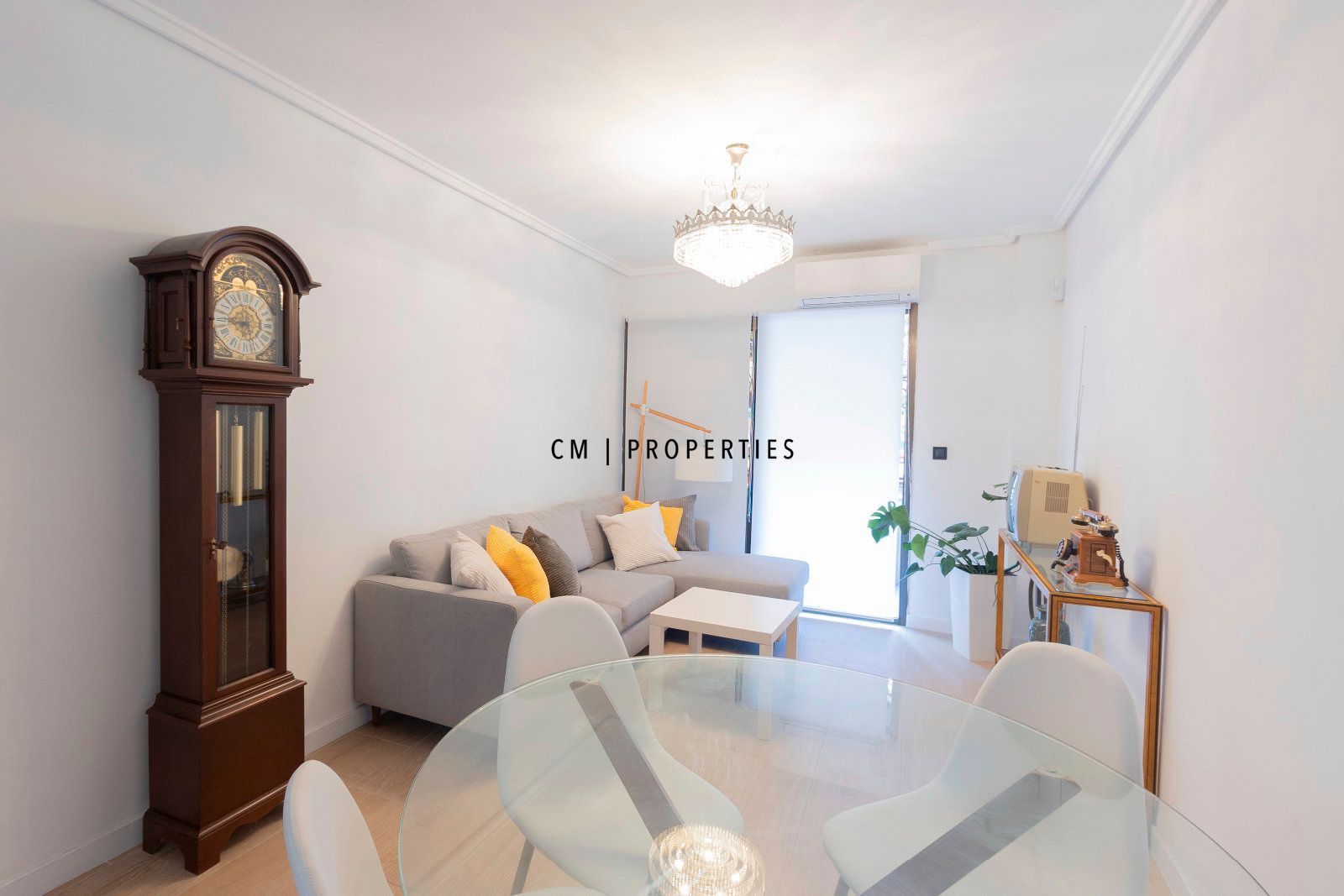 Exterior view of Flat to rent in  Valencia Capital  with Air Conditioner, Parquet flooring and Terrace
