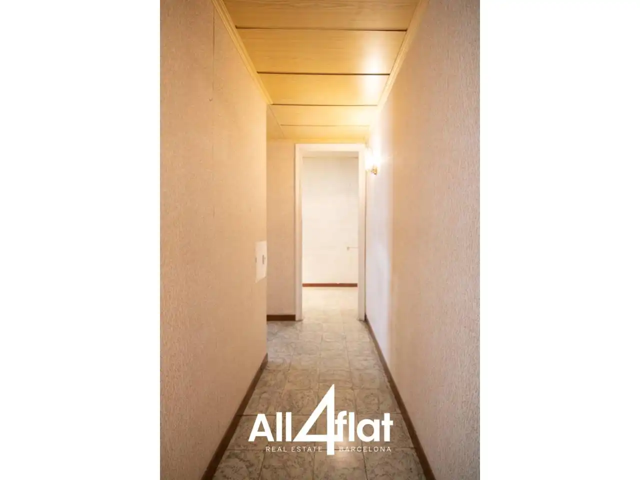 Flat for rent in Barcelona  with Air Conditioner, Parquet flooring and Furnished