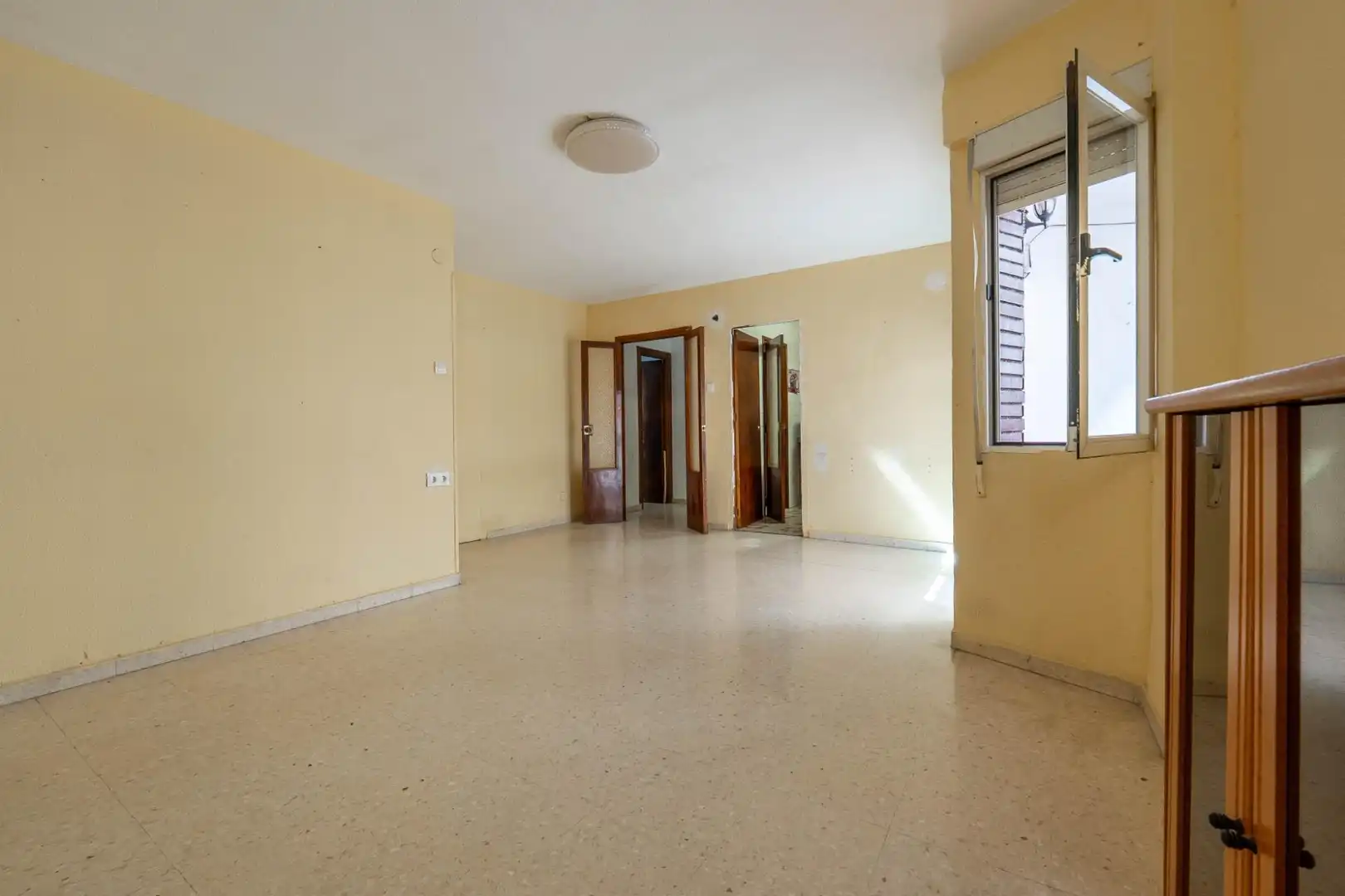 Piso en venta en Atarfe con Balcón